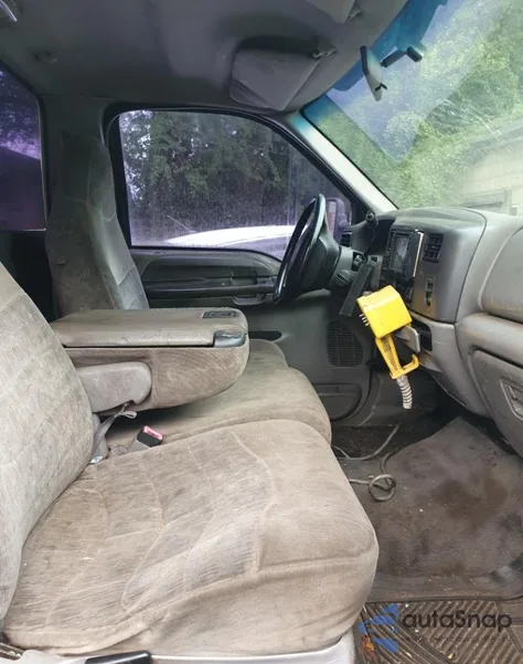 2000 Ford F450 Super Duty from USA, damaged, VIN 1FDXF46F8YEA80576